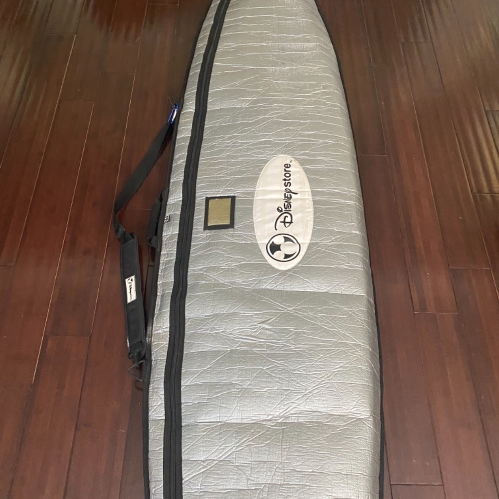 Surfboard - Picture 4 of 7